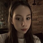 Арина Возняк